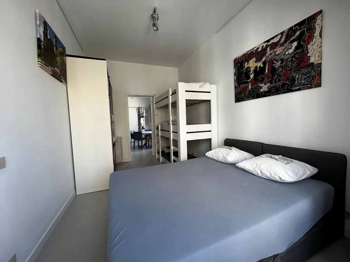 Chic & Cosy In Villa 300M From Beach Free P In Street Ostende