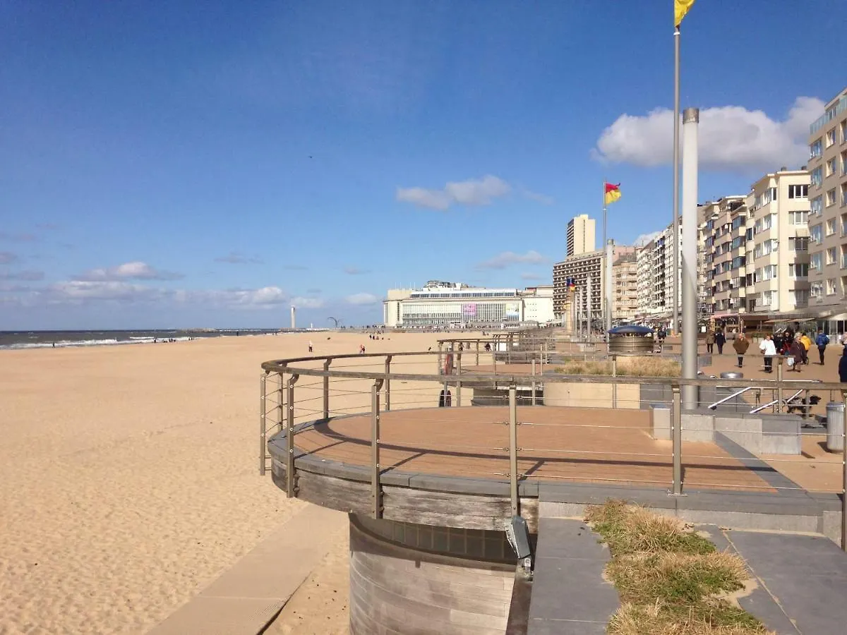 Apartmán Chic & Cosy In Villa 300M From Beach Free P In Street Ostende